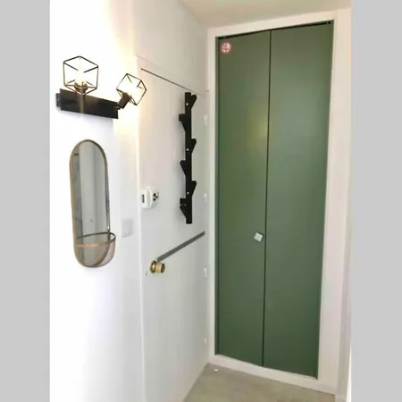 Grand 30 M² Centre Ville, Refait A Neuf Pour Vous ! Climatise La Grande-Motte